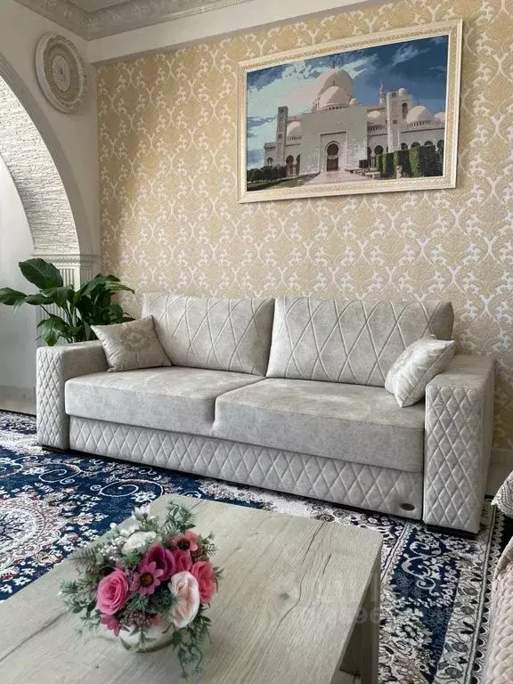 2-к кв. Дагестан, Каспийск просп. М. Омарова, 7 (75.0 м) - Фото 0