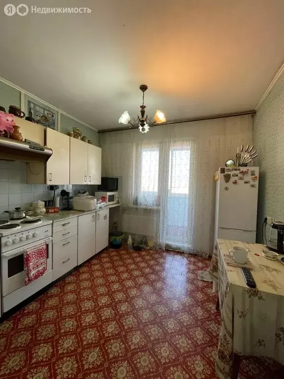 3-комнатная квартира: Арсеньев, улица Островского, 12 (65 м) - Фото 1