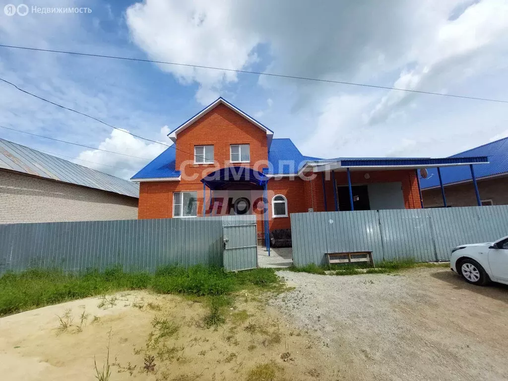 Дом в Кузнецк, улица Молодой Гвардии, 269 (235.6 м) - Фото 1