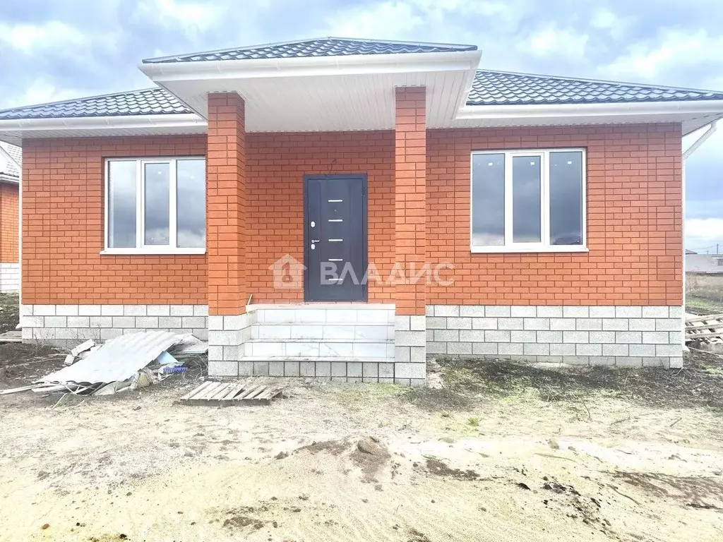 Дом в Белгородская область, Строитель Яковлевский городской округ, ... - Фото 1