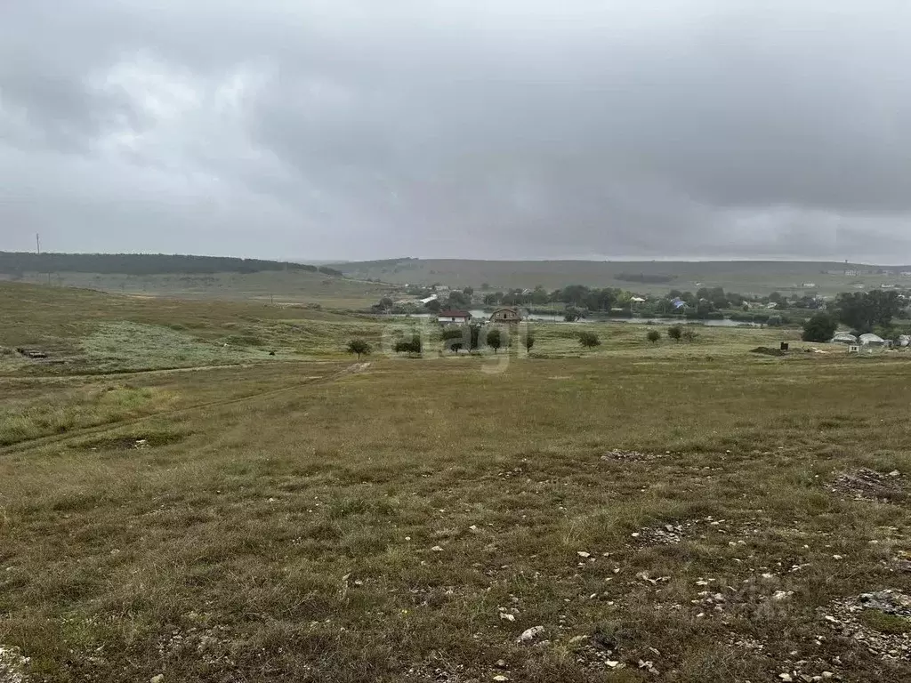 Участок в Крым, Симферопольский район, с. Урожайное ул. Таврическая, ... - Фото 0