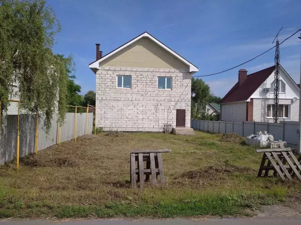Дом в Воронежская область, с. Новая Усмань ул. Октябрьская, 19 (176 м) - Фото 1