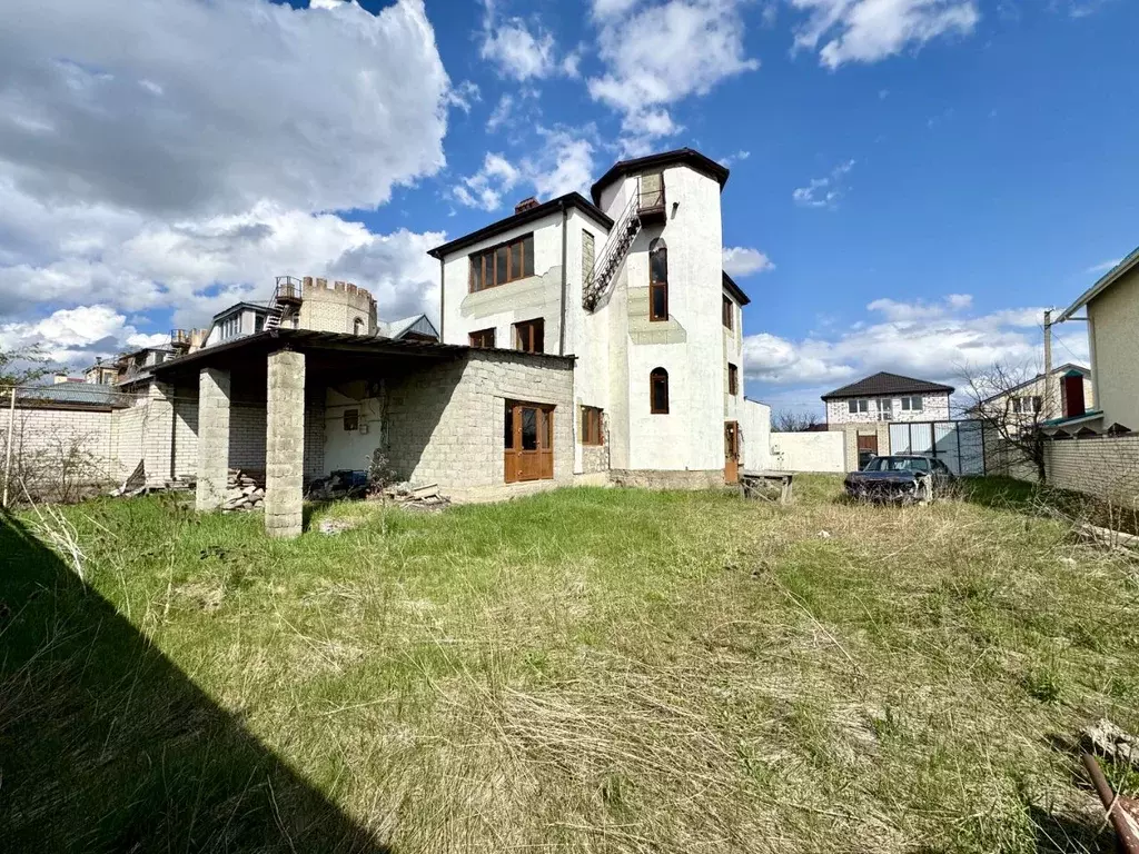 Дом в Ставропольский край, Ставрополь Симметричный проезд, 8 (320 м) - Фото 0