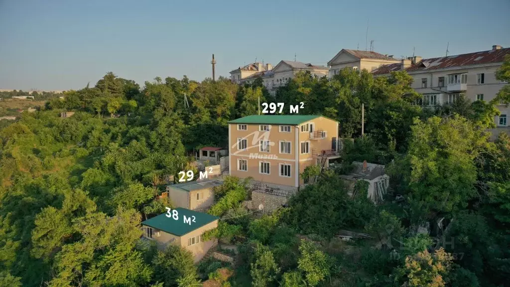 Дом в Севастополь ул. Адмирала Макарова, 10 (298 м) - Фото 1