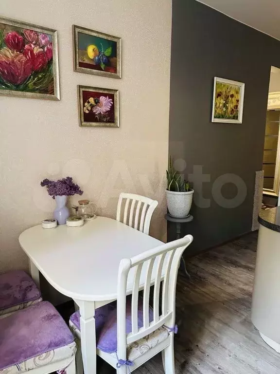 1-к. квартира, 50 м, 1/3 эт. - Фото 0