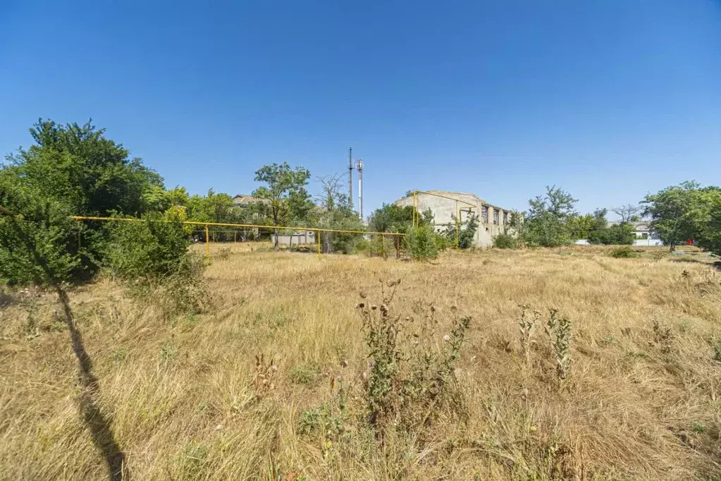 Участок в Крым, Раздольненский район, с. Славное ул. Школьная, 7А ... - Фото 0
