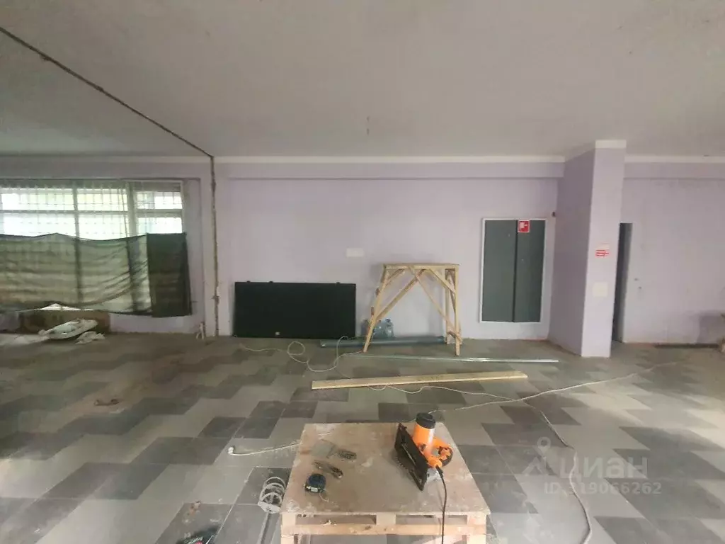 Помещение свободного назначения в Москва ул. Островитянова, 21 (299 м) - Фото 0