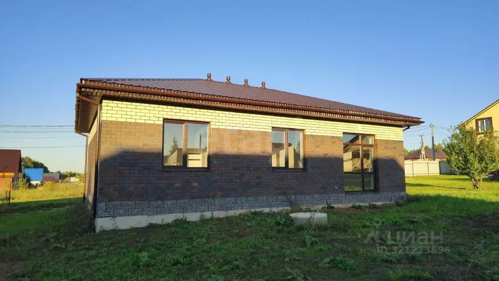 Дом в Башкортостан, Иглинский сельсовет, с. Иглино ул. Руставелли, ... - Фото 2