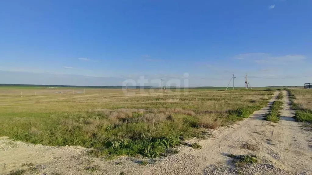 Участок в Крым, Ленинский район, с. Калиновка ул. Полевая (6.0 сот.) - Фото 1