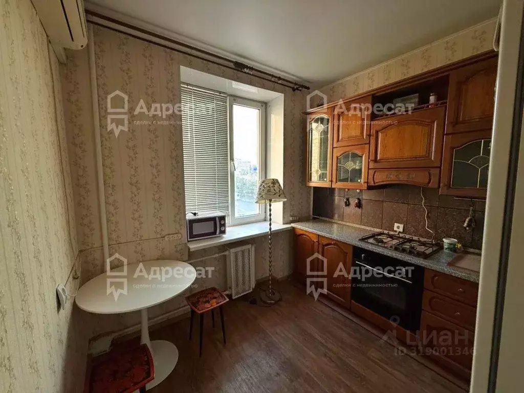 3-к кв. Волгоградская область, Волгоград Рабоче-Крестьянская ул., 39 ... - Фото 0