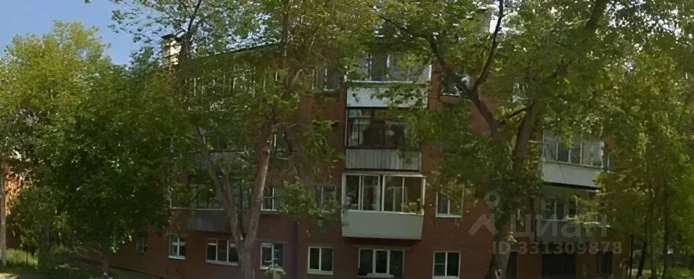 2-к кв. Свердловская область, Дегтярск ул. Уральских Танкистов, 8 ... - Фото 1
