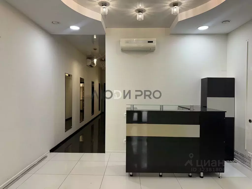 Помещение свободного назначения в Саратовская область, Саратов ул. ... - Фото 1