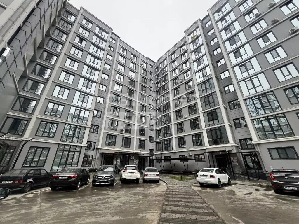 2-к кв. Кабардино-Балкария, Нальчик ул. Тлостанова, 32 (62.0 м) - Фото 1