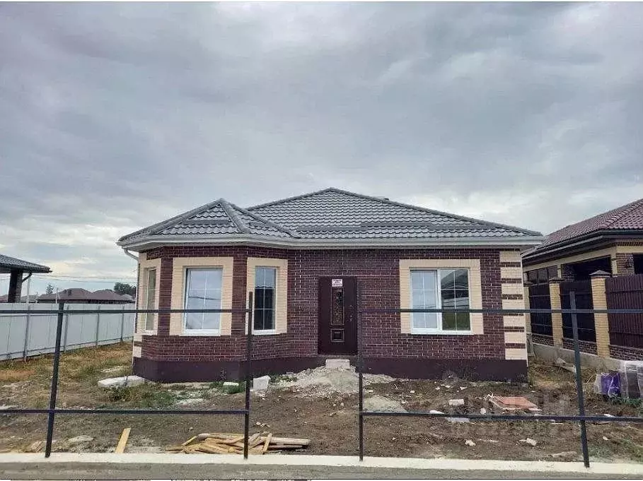 Дом в Ростовская область, Азовский район, Обильненское с/пос, пос. ... - Фото 2