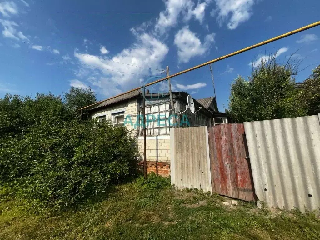 Дом в Белгородская область, Новооскольский муниципальный округ, с. ... - Фото 1