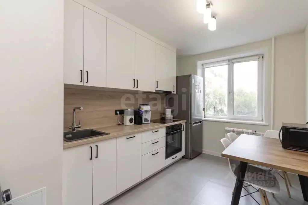 3-к кв. Тюменская область, Тюмень Холодильная ул., 54 (65.5 м) - Фото 1