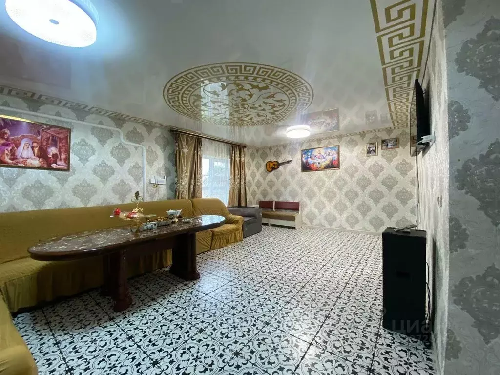 Дом в Воронежская область, Борисоглебск ул. Фрунзе (130 м) - Фото 0