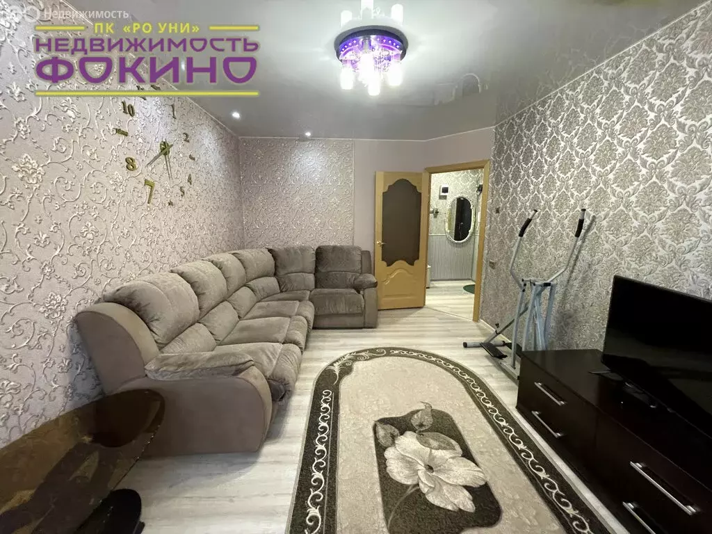 3-комнатная квартира: Фокино, улица Карла Маркса, 33 (65.8 м) - Фото 1