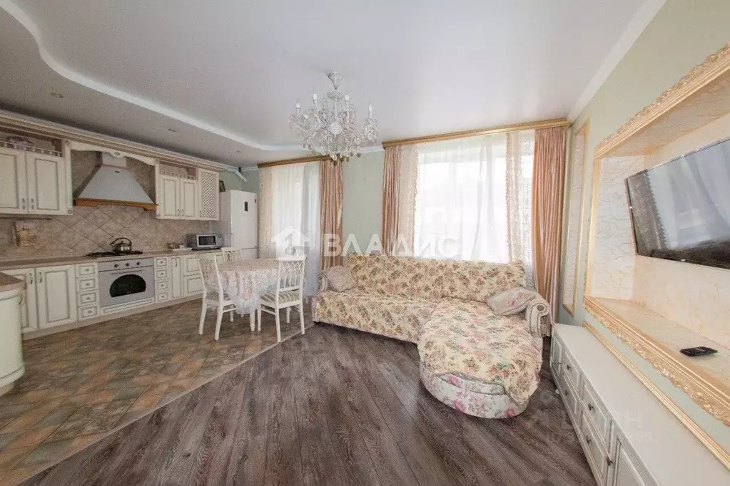 3-к кв. Владимирская область, Владимир ул. Ломоносова, 11а (75.0 м) - Фото 1