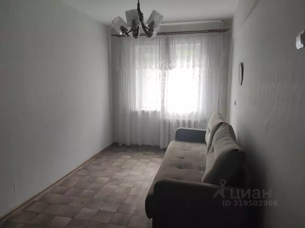 2-к кв. Омская область, Омск ул. 21-я Амурская, 14А (42.0 м) - Фото 0