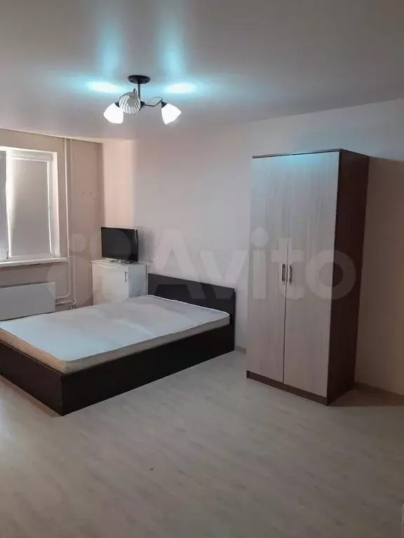 1-к. квартира, 40 м, 2/10 эт. - Фото 1