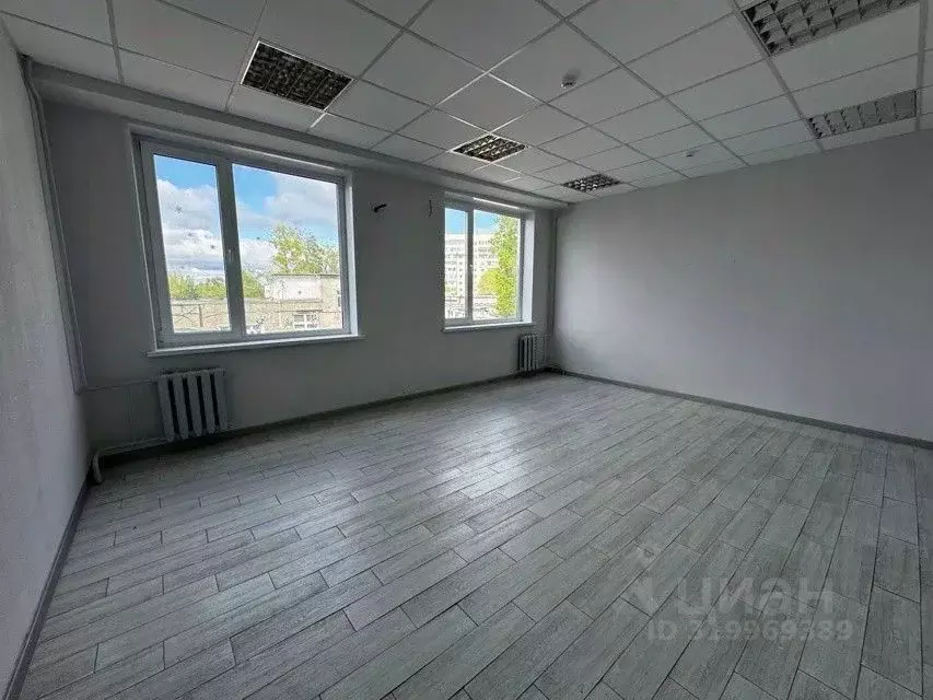 Офис в Ульяновская область, Ульяновск просп. Гая, 90 (1000 м) - Фото 0