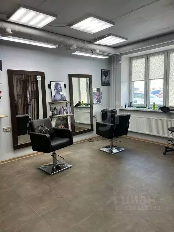 Помещение свободного назначения в Тюменская область, Тюмень ул. ... - Фото 2