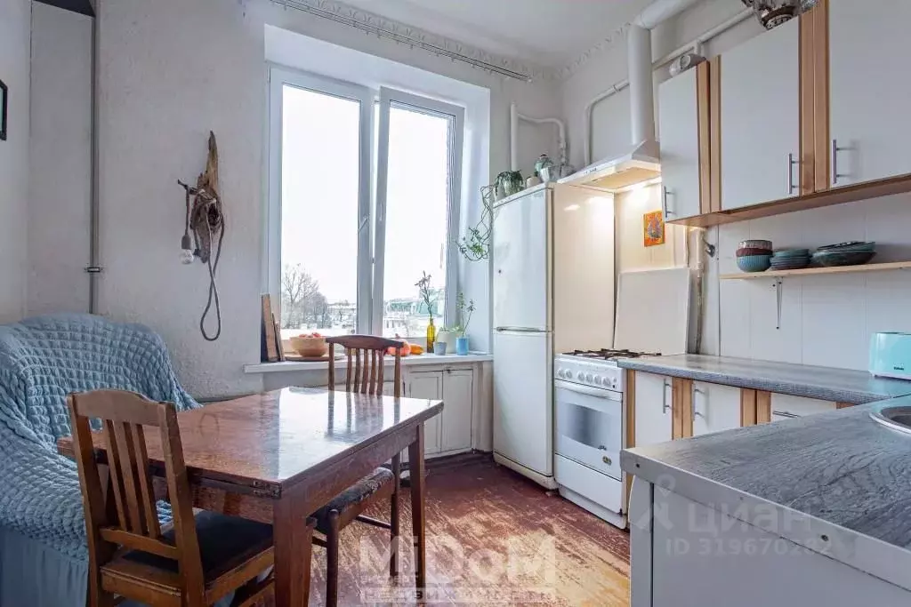 4-к кв. Санкт-Петербург Костромской просп., 22 (88.4 м) - Фото 0