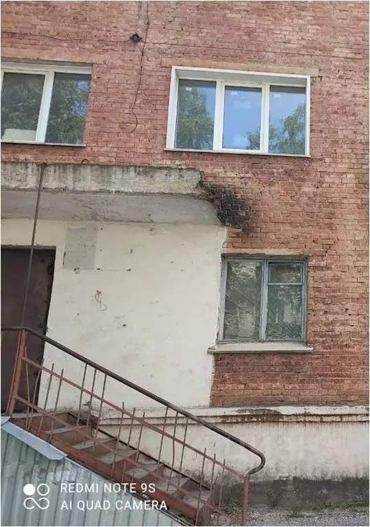 Помещение свободного назначения в Кемеровская область, Инской пгт ул. ... - Фото 1