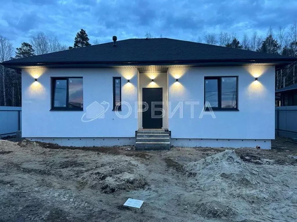 Дом в Тюменская область, Тюменский район, д. Ушакова ул. Тихая (104 м) - Фото 1