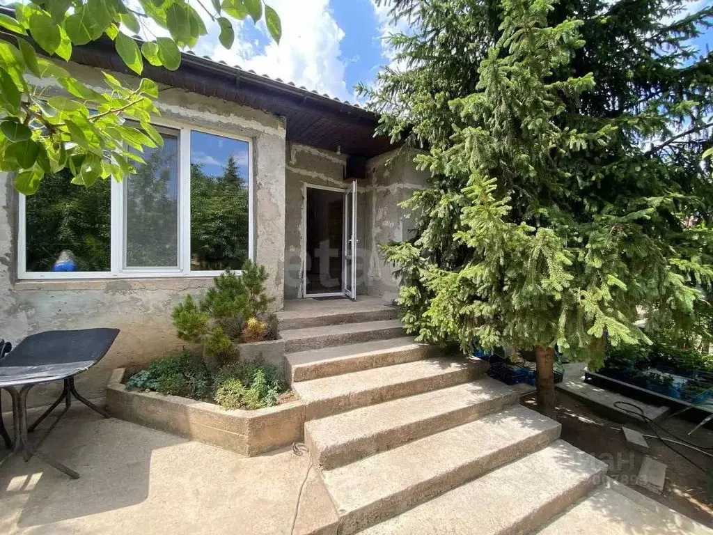 Дом в Севастополь Подводник ПКИЗ, ул. Ландышевая (224 м) - Фото 1