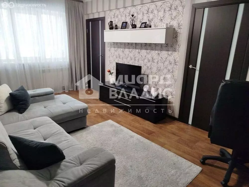 3-комнатная квартира: Омск, улица Ватутина, 7Б (49.3 м) - Фото 1