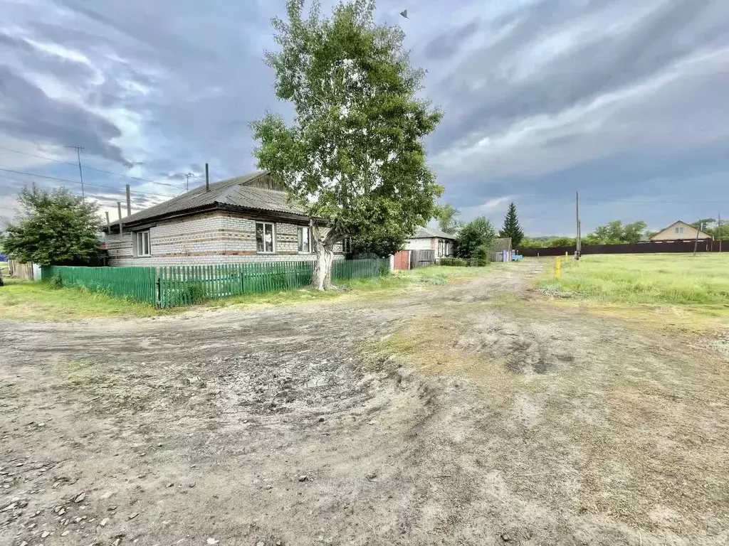 Дом в Курганская область, Кетовский муниципальный округ, с. Большое ... - Фото 1
