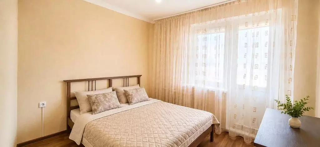 2-к кв. Краснодарский край, Крымск Надежда мкр, ул. Надежды, 7А (56.0 ... - Фото 1