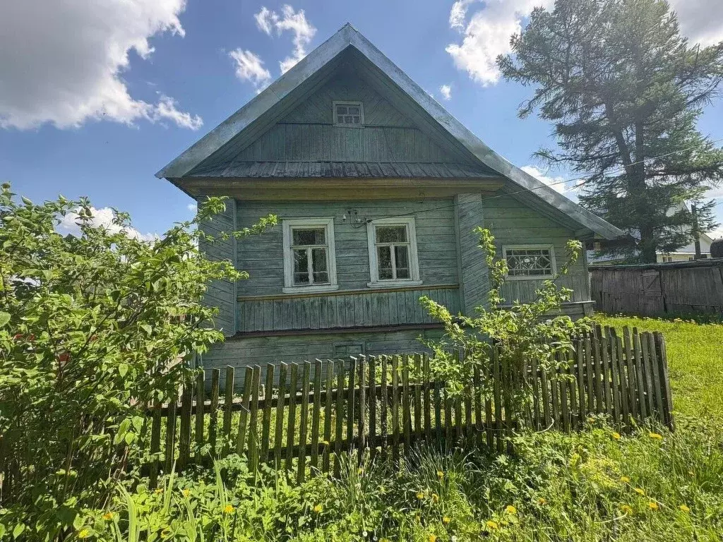 Дом в Тверская область, Зубцовский муниципальный округ, д. Красново  ... - Фото 1