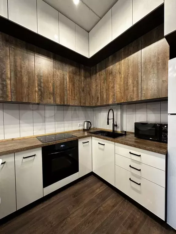 2-к. квартира, 55 м, 1/5 эт. - Фото 0