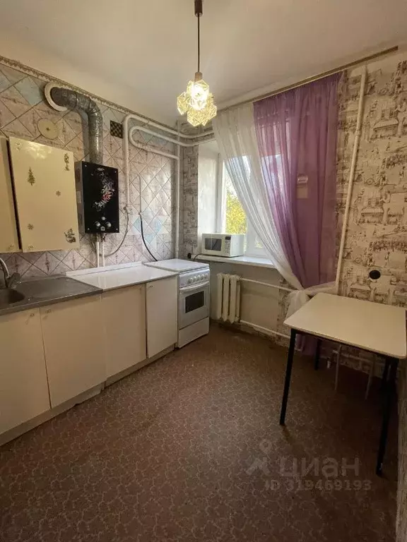 2-к кв. Краснодарский край, Армавир Сочинская ул., 3 (50.0 м) - Фото 0