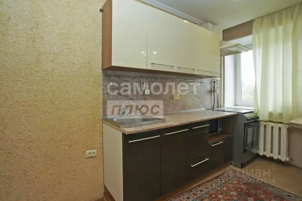 2-к кв. Омская область, Омск просп. Мира, 42В (44.3 м) - Фото 1