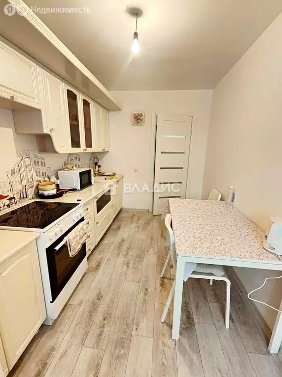 1-комнатная квартира: Тобольск, 7-й микрорайон, 37 (30 м) - Фото 0