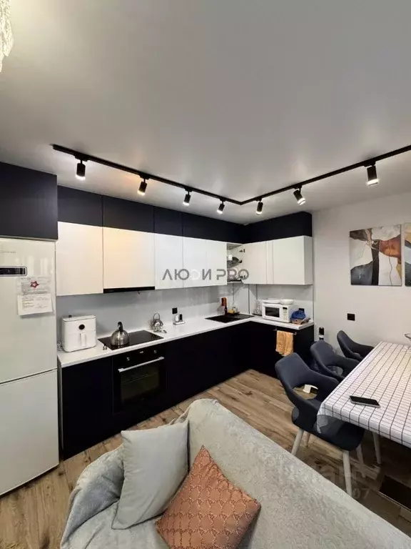 3-к кв. Башкортостан, Уфа ул. Генерала Ишбулатова, 8/3 (61.0 м) - Фото 1