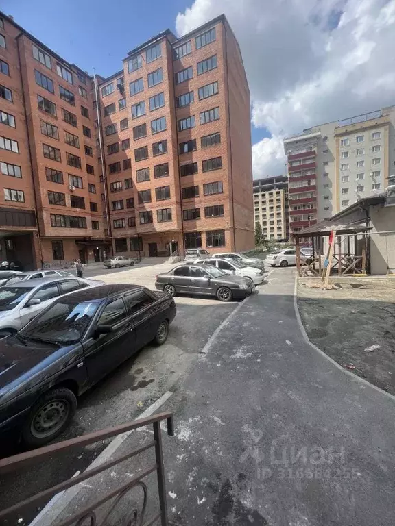 3-к кв. Северная Осетия, Владикавказ ул. Зураба Магкаева, 4 (79.8 м) - Фото 1