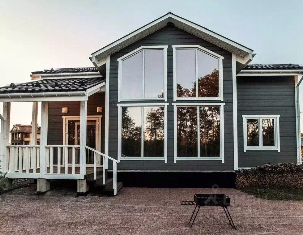 Дом в Ленинградская область, Кировский район, Приладожское городское ... - Фото 1