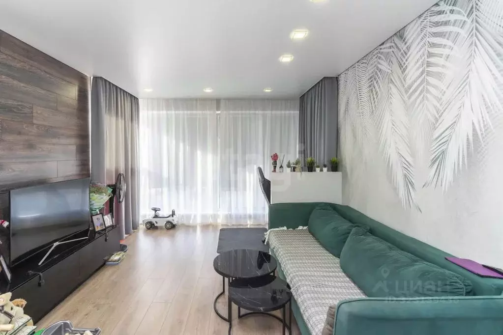 2-к кв. Тюменская область, Тюмень ул. Николая Ростовцева, 24к1 (56.03 ... - Фото 1