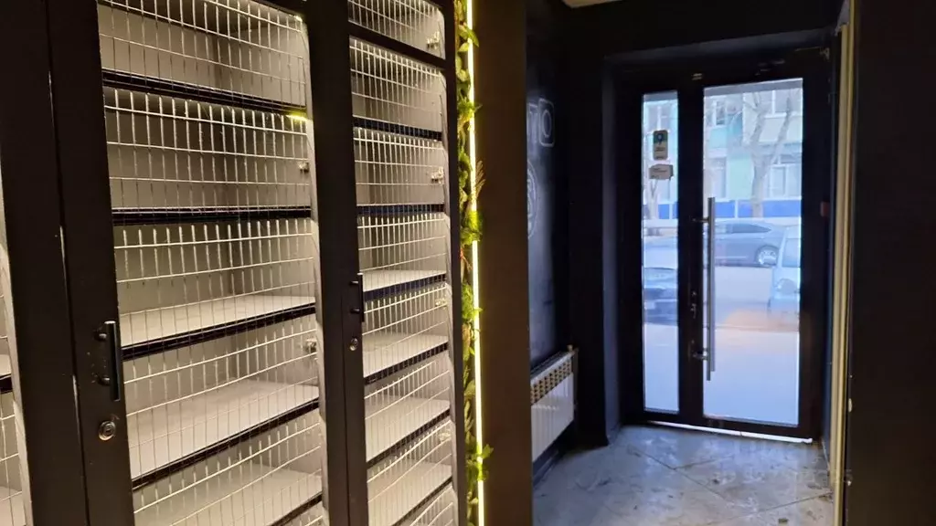 Офис в Астраханская область, Астрахань ул. Полякова, 18 (220 м) - Фото 1