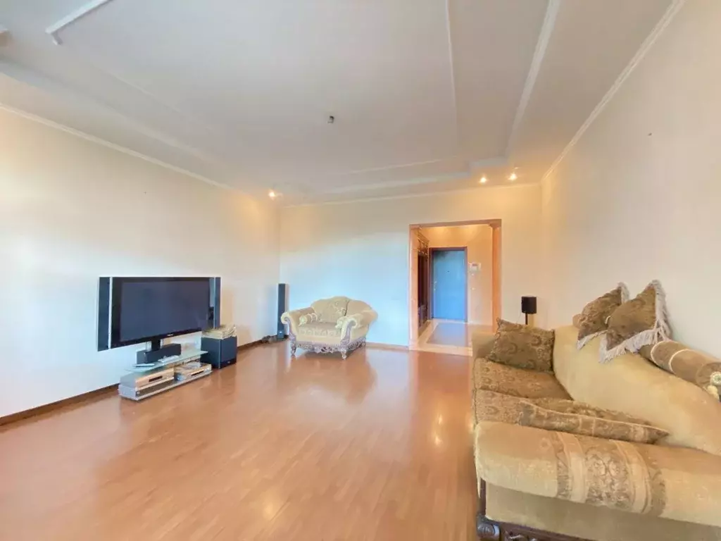 2-к кв. Красноярский край, Красноярск ул. Курчатова, 1г (89.0 м) - Фото 1