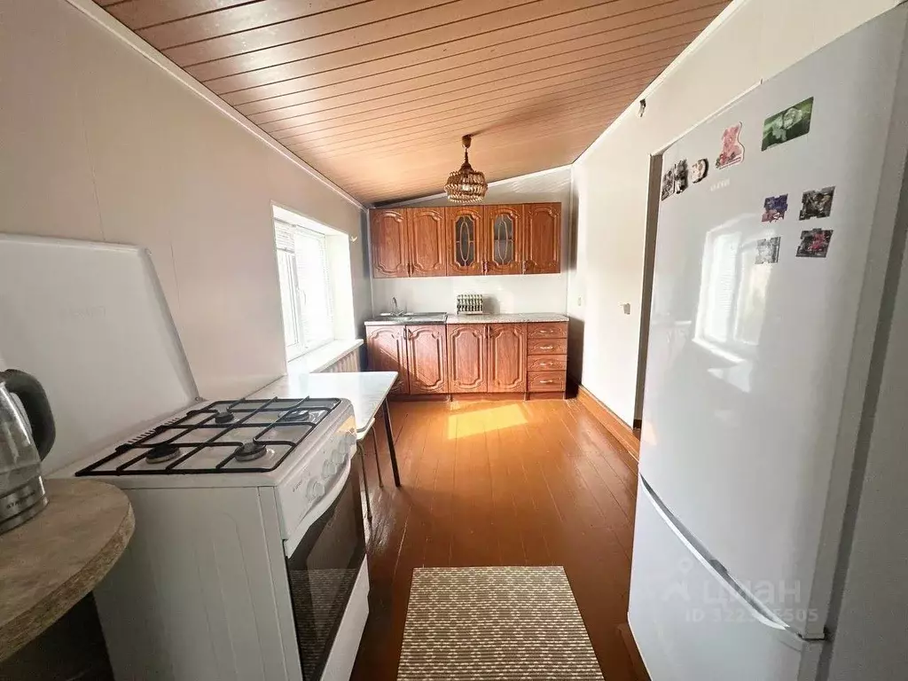 Дом в Оренбургская область, Соль-Илецкий муниципальный округ, с. ... - Фото 2