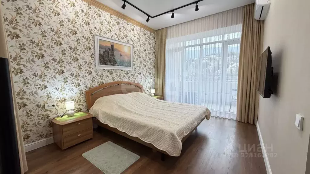 2-к кв. Крым, Ялта ул. Игнатенко, 9с1 (67.1 м) - Фото 1