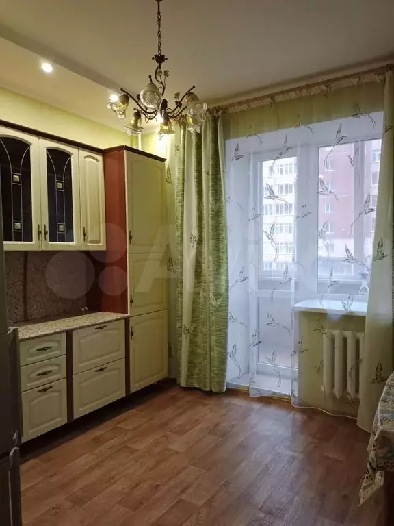 2-к. квартира, 70 м, 2/9 эт. - Фото 1