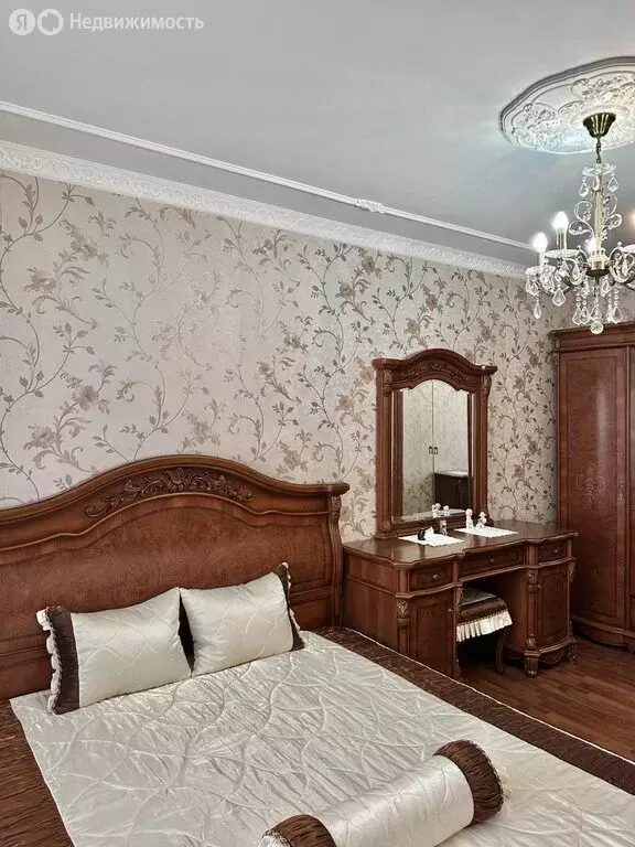 3-комнатная квартира: Курск, улица Бойцов 9-й Дивизии, 185 (76.6 м) - Фото 1