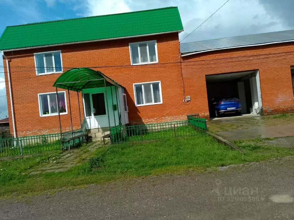 Дом в Пермский край, Александровск Заводская ул., 21 (238 м) - Фото 1